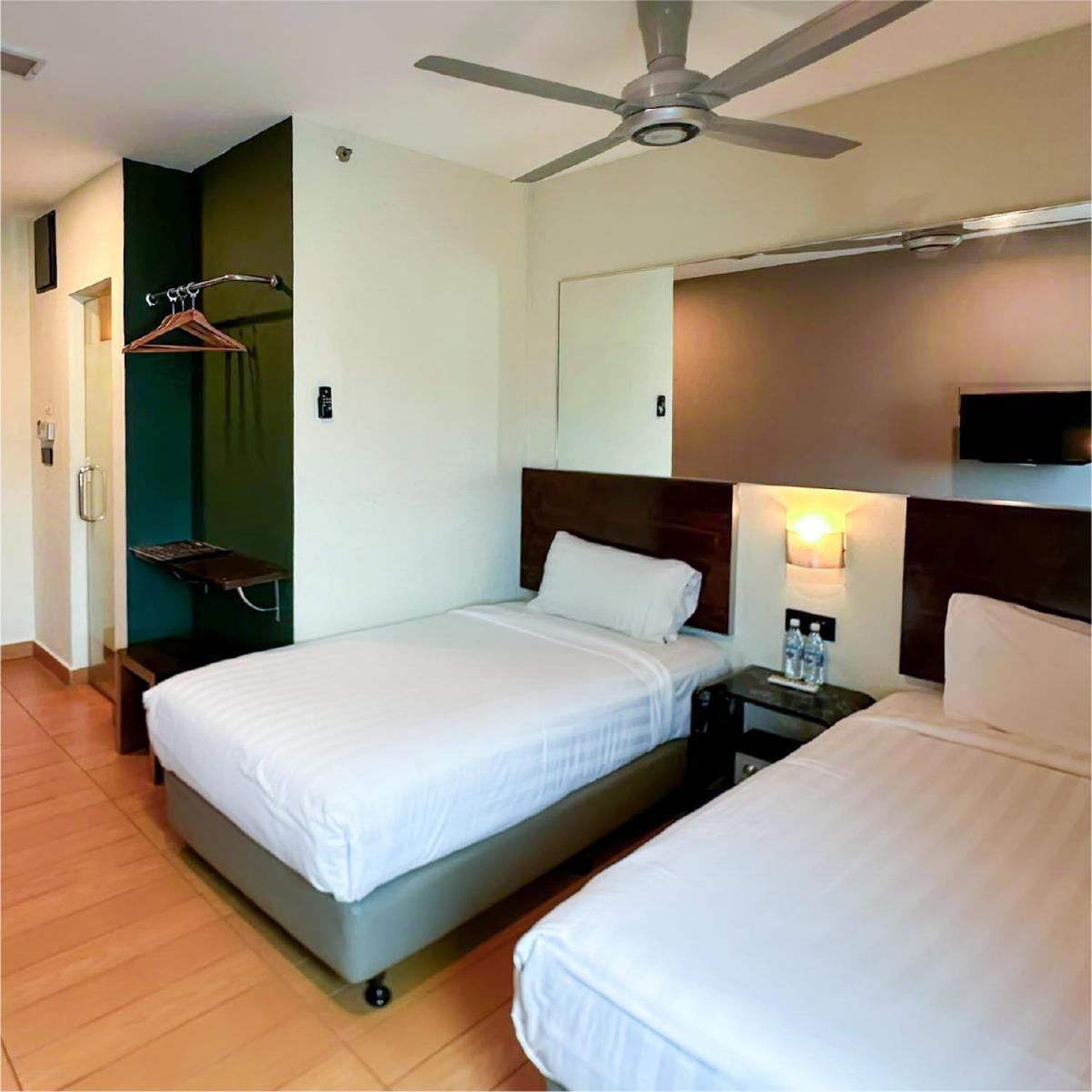 Tune Hotel - Kota Bharu City Centre Buitenkant foto